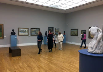 Decembra 2023 smo si v okviru letnih tečajev risanja in slikanja ogledali razstavo v Narodni galeriji v Ljubljani.
