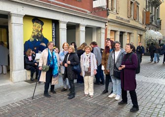 Slikarski tečaj Maribor ob slikarskih in risarskih delavnicah organizira enkrat letno tudi ogled pomembnejših razstav v bližnji okolici. 